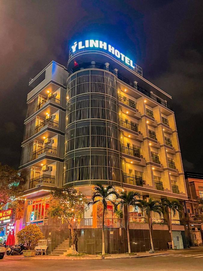 Y Linh Hotel Куи Нхон Екстериор снимка