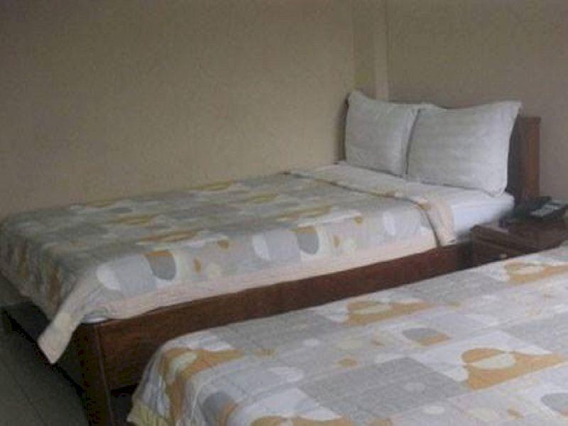 Y Linh Hotel Куи Нхон Екстериор снимка